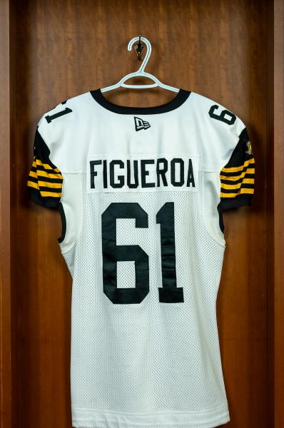 AUTHENTIC GAME WORN JERSEY	FIGUEROA	#61	size	48