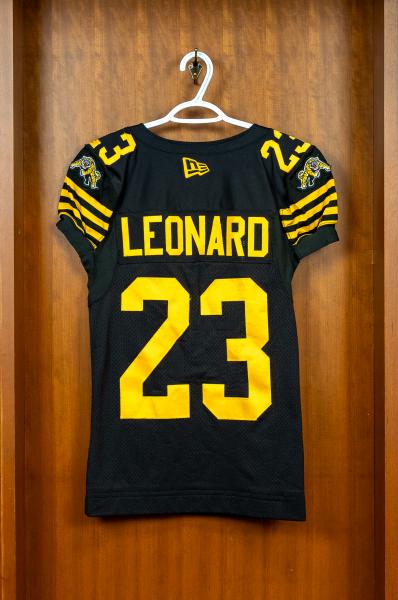 PREMIER PLAYER AUTHENTIC GAME WORN JERSEY	LEONARD	#23	size	38