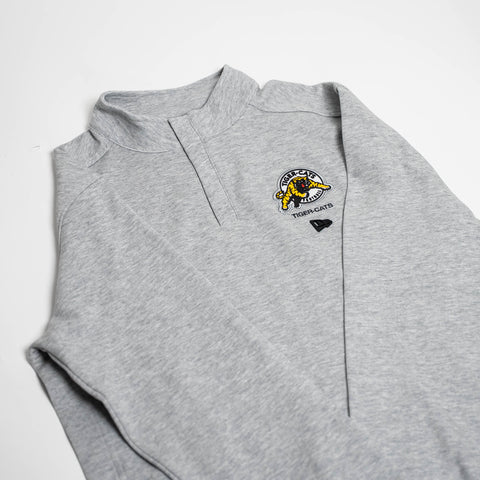 Essentials 1/4 Zip